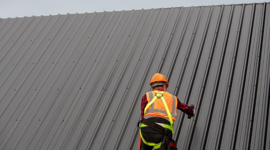 Professional gutter cleaning in Garden City, ID